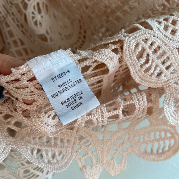 Elegant Embroidered Lace Women’s Top in Soft Cream Pink - Picture 4 of 8